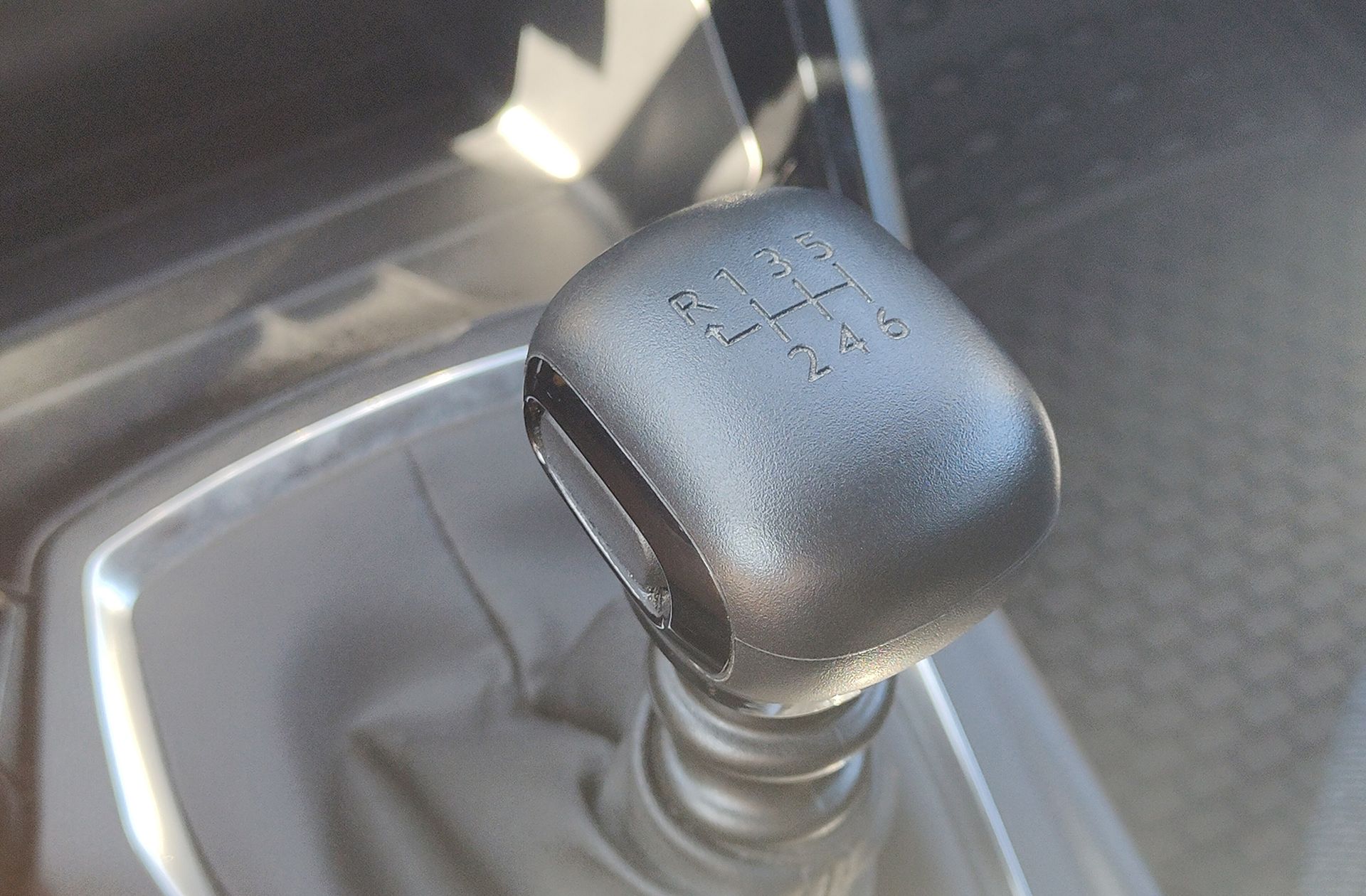 Peugeot 2008 PureTech 100 Active Pack - foto 5