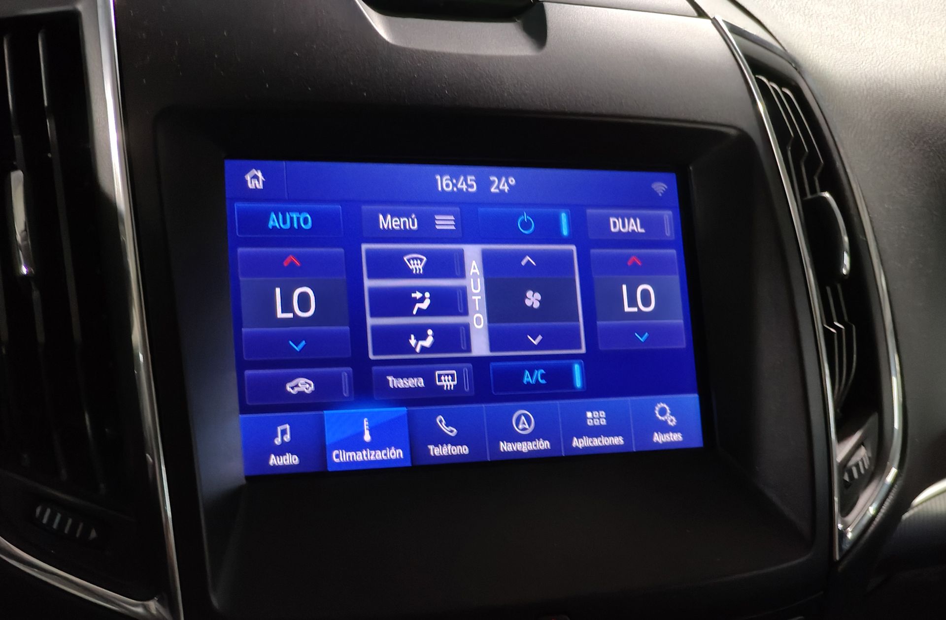 Ford S-Max 2.0 TDCi Panther Titanium - foto 31