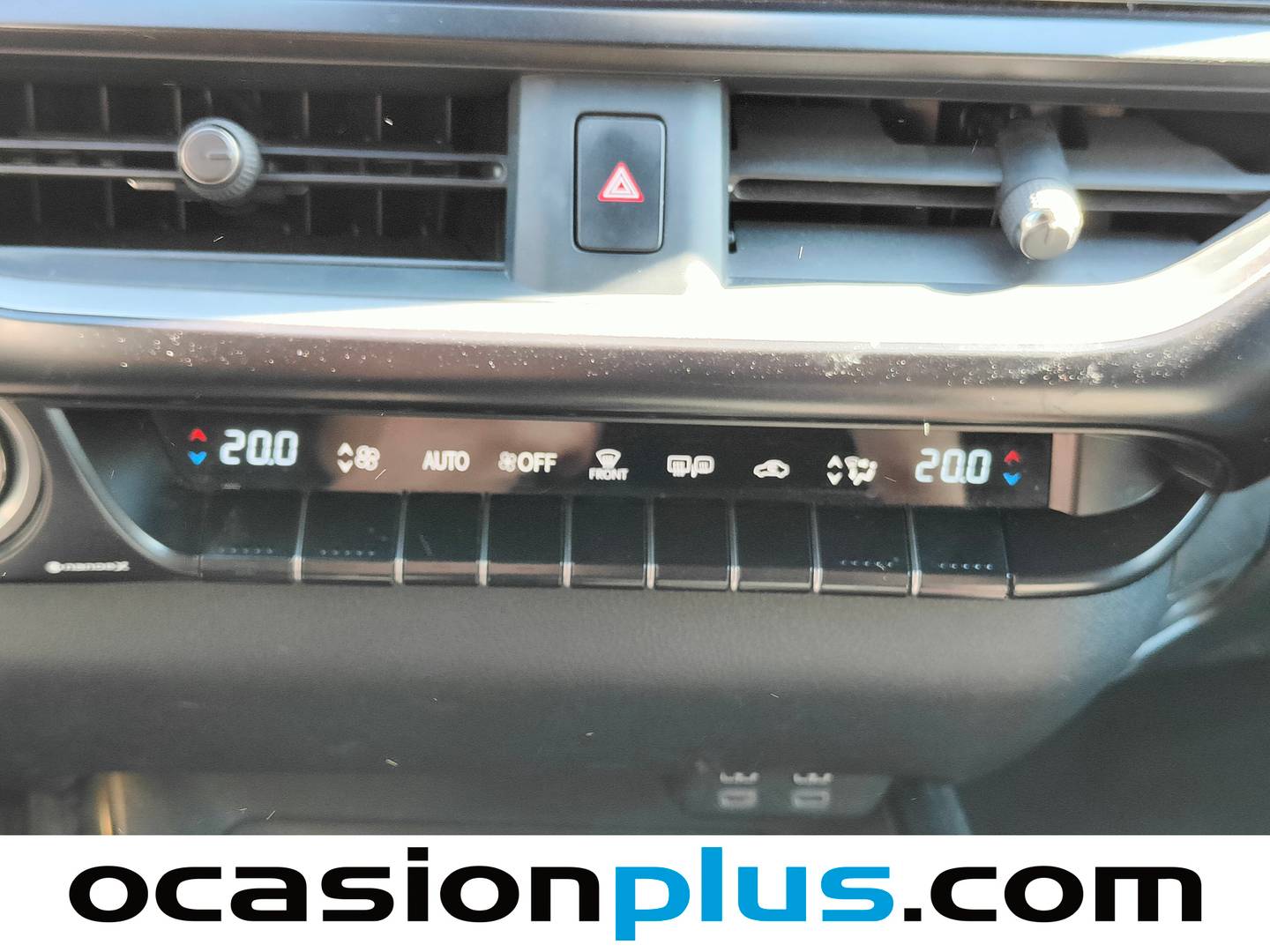 Foto Lexus UX Lexus UX 250h Business City  (184 CV)