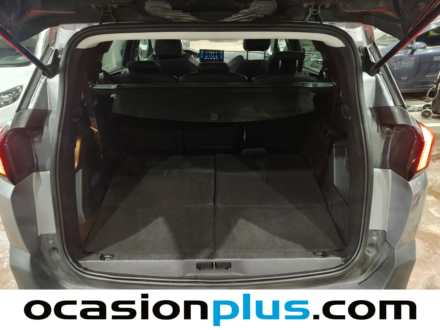 Foto Peugeot 5008 Peugeot 5008 PureTech 130 S&S Allure EAT8 (130 CV) 7 Plazas