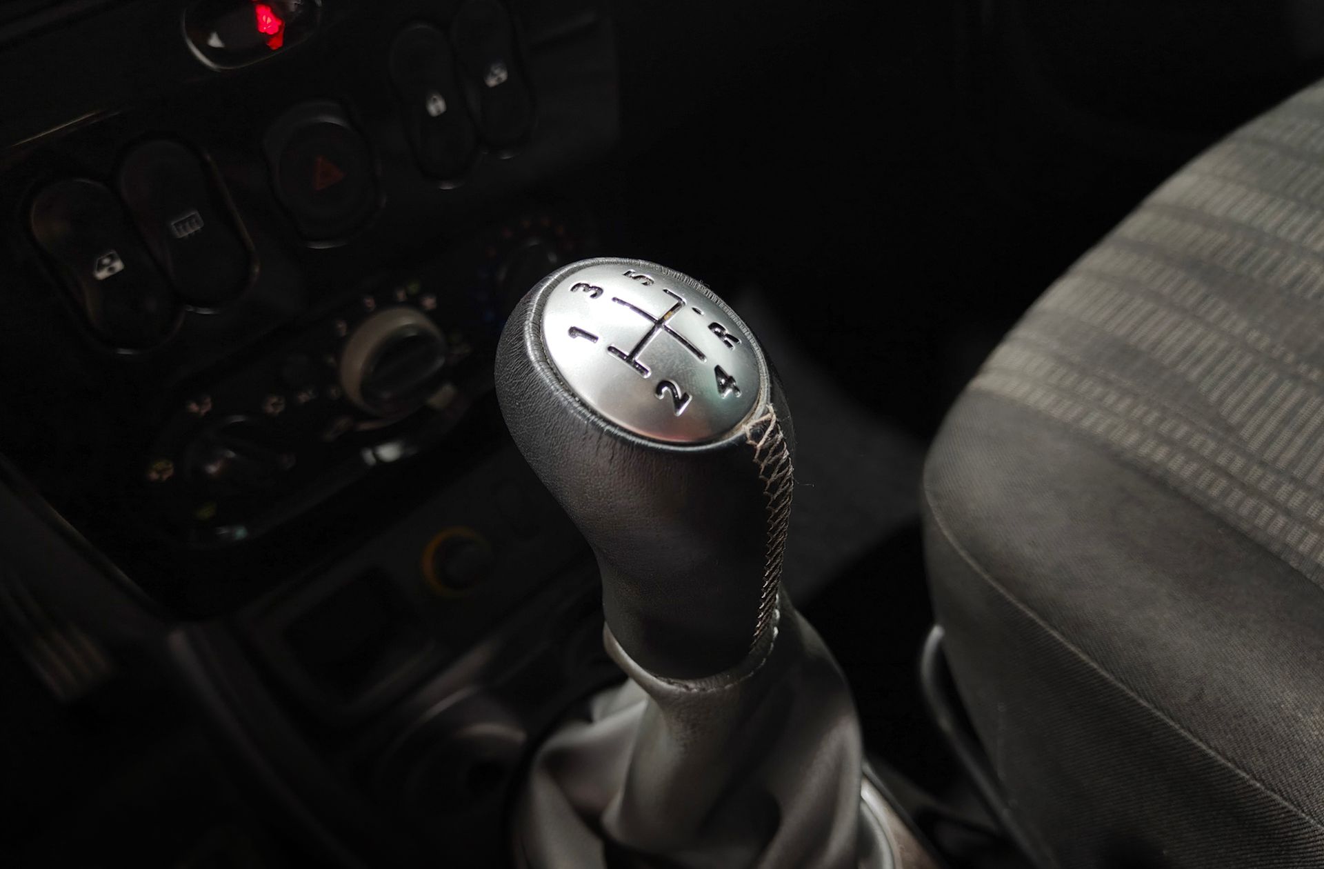 Dacia Duster Laureate dCi - foto 5