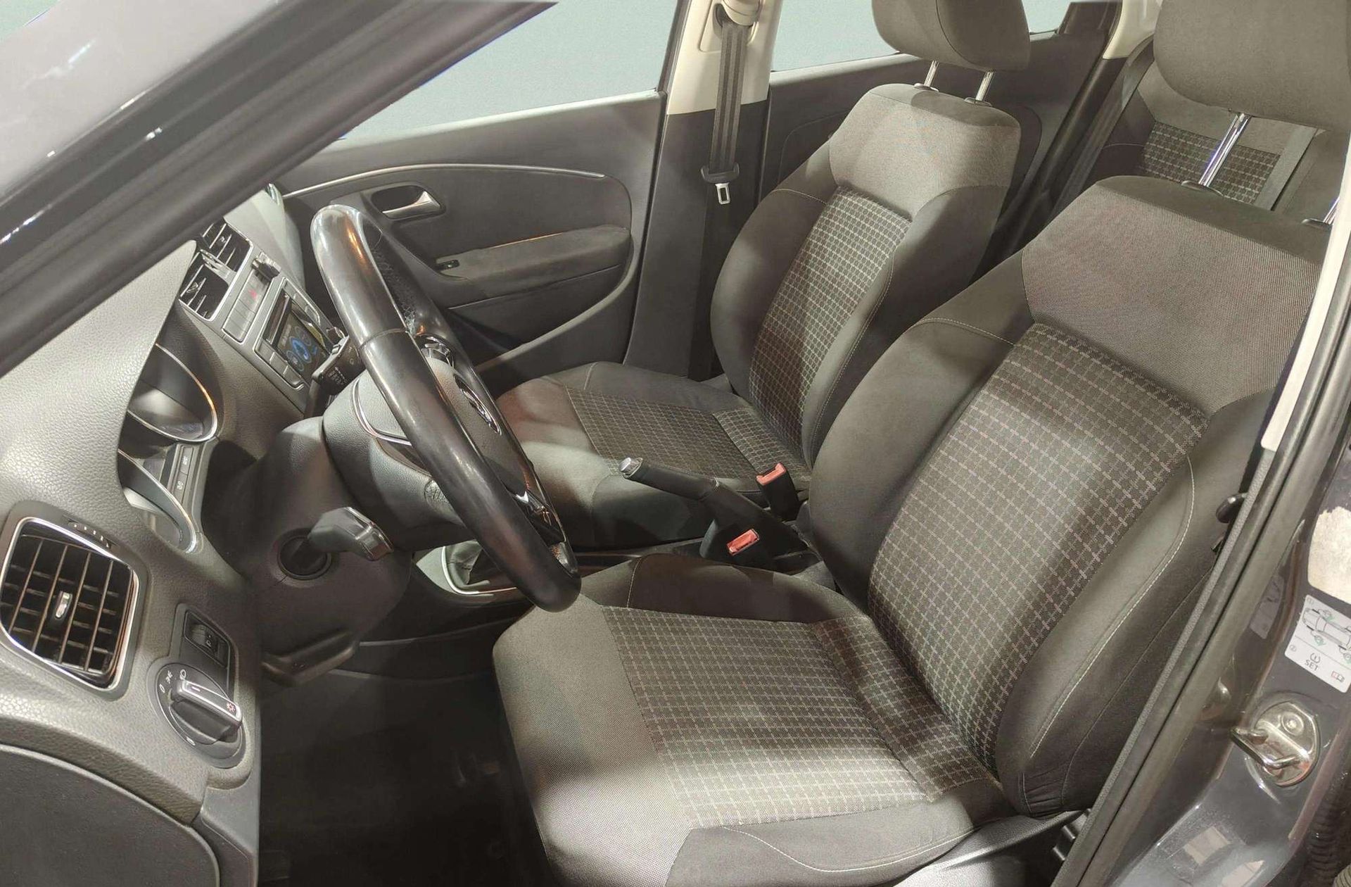 Volkswagen Polo Advance 1.4 TDI BMT - foto 8