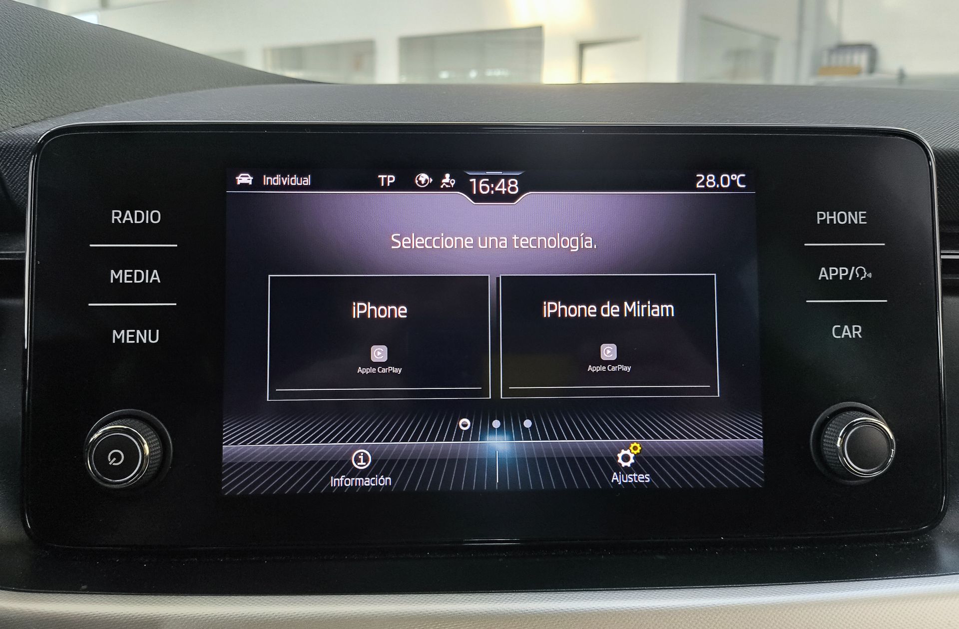 Škoda Kamiq 1.5 TSI Sport DSG - foto 10
