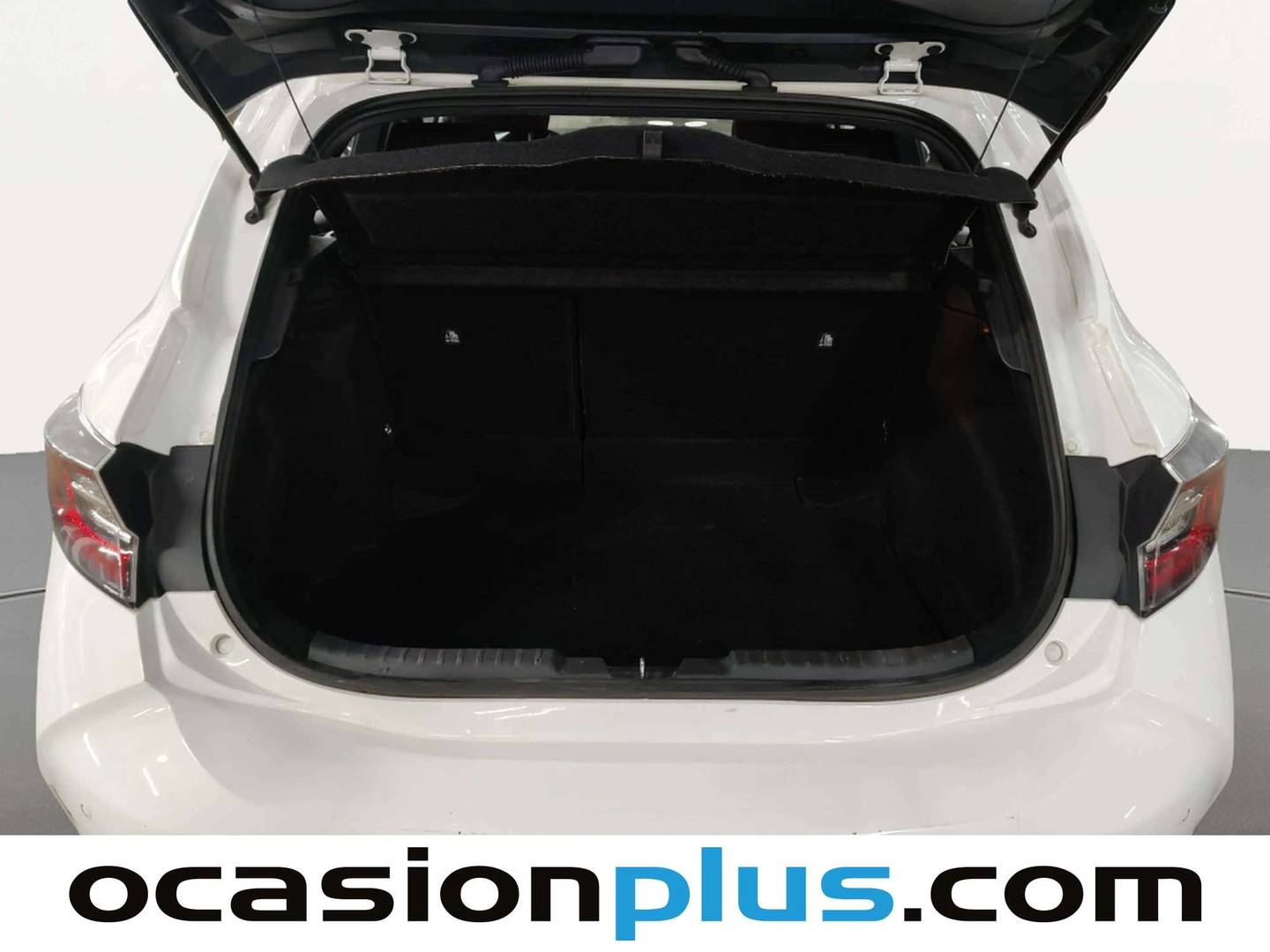 Fotos maletero Toyota Corolla Toyota Corolla 1.8 125 Híbrido Active Tech E-CVT (122 CV)