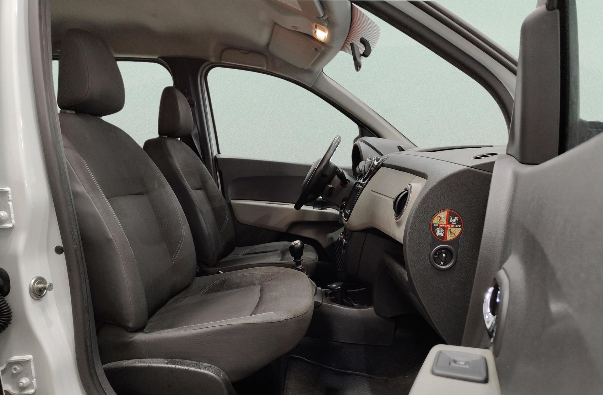 Dacia Lodgy dCi 110 Laureate 7 plazas - foto 18