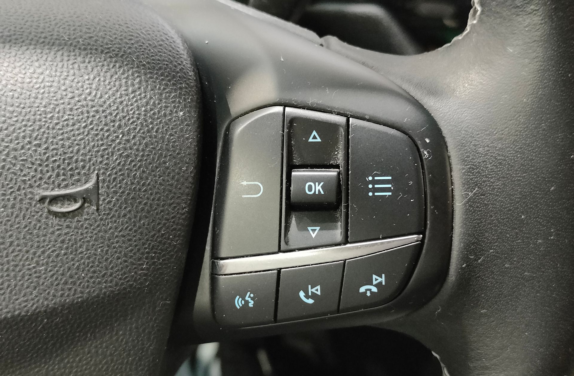 Ford Fiesta 1.0 EcoBoost Active - foto 26