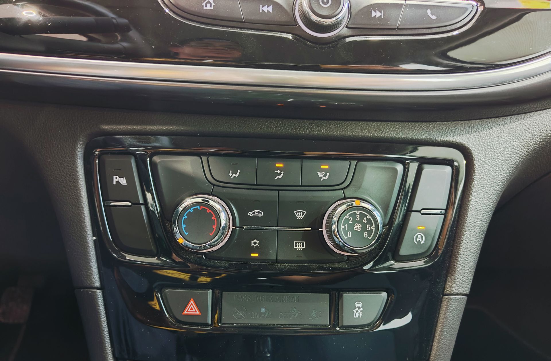 Opel Mokka 1.4 Turbo Selective 4x2 - foto 27