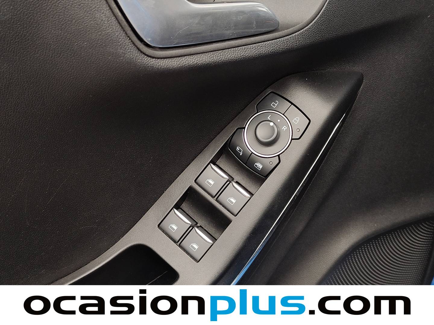 Foto Ford Puma Ford Puma 1.0 EcoBoost MHEV ST-Line X Auto (155 CV)