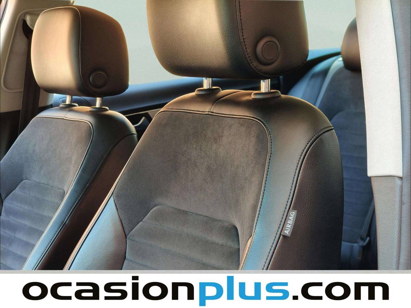 Extras y acabados del Volkswagen Passat Volkswagen Passat Variant 2.0 TSI Highline DSG (210 CV)