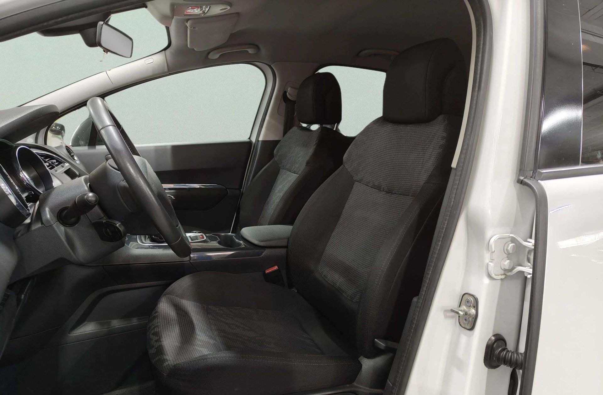 Peugeot 3008 1.6 HDi FAP Premium - foto 11