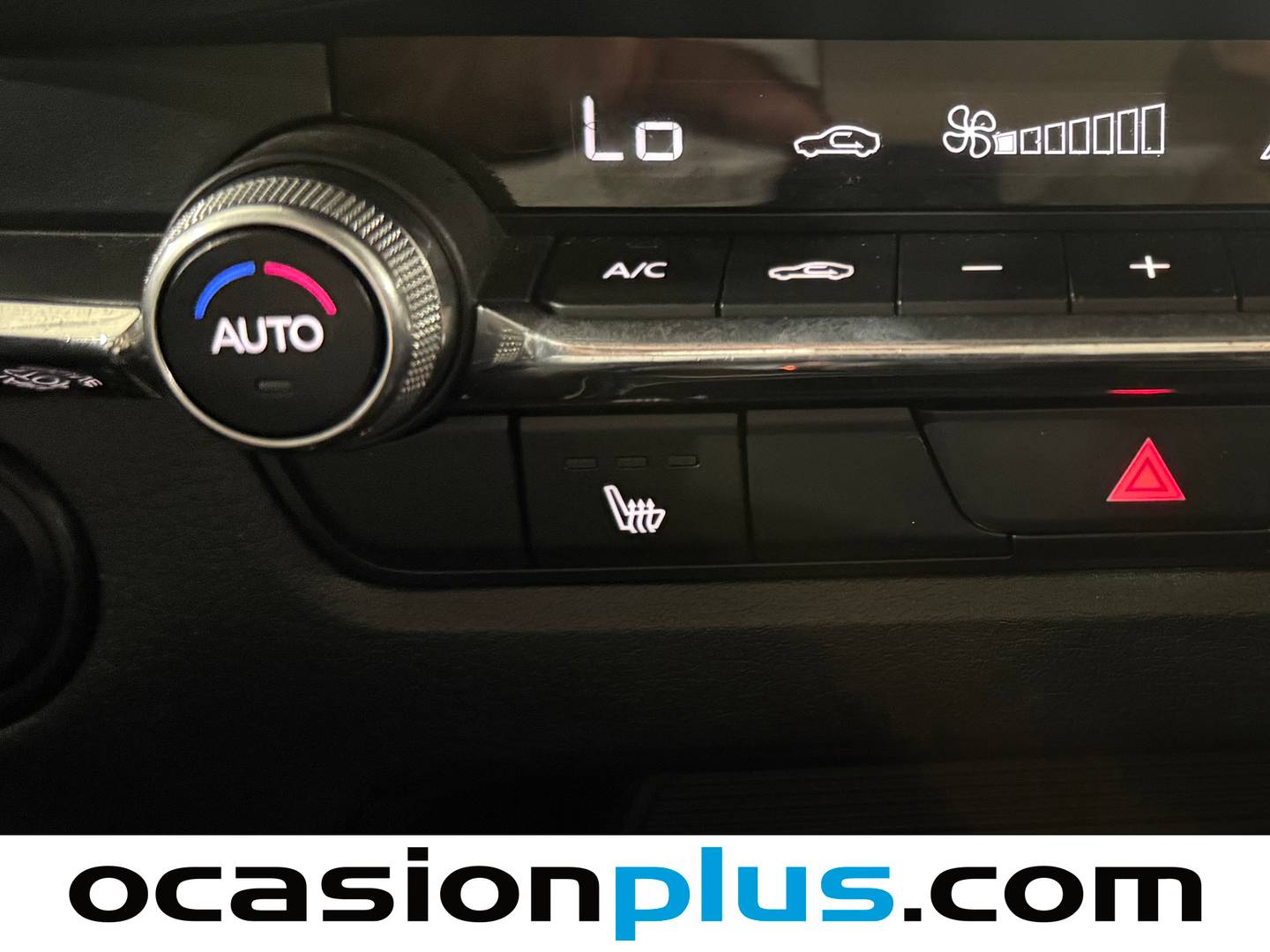 Extras y acabados del Mazda CX-30 Mazda CX-30 e-SKYACTIV G Homura AT (140 CV)