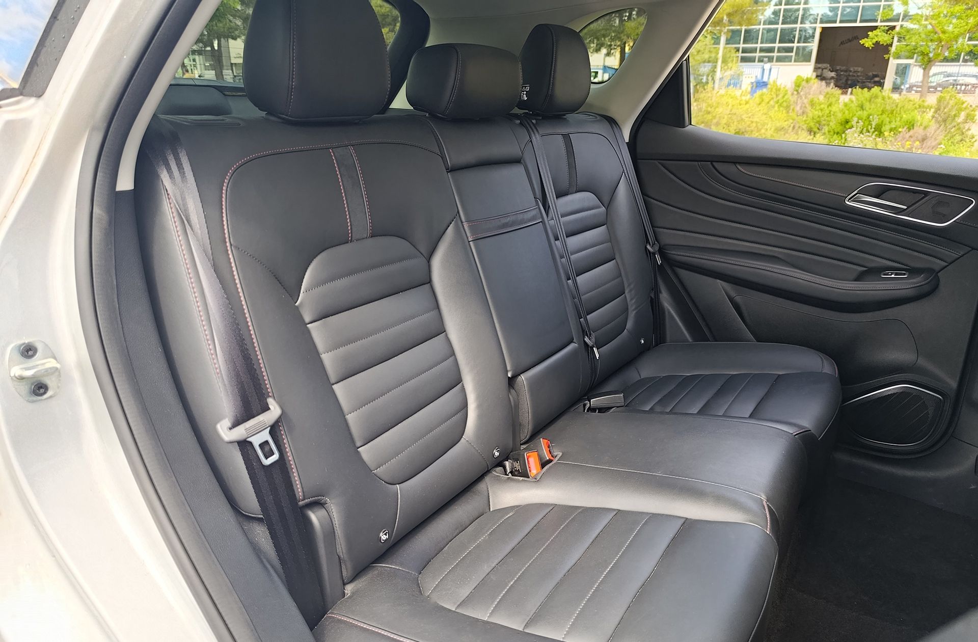 MG HS 1.5 Turbo GDI Luxury - foto 21