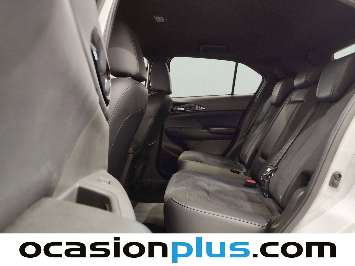 Foto asientos traseros Mitsubishi Eclipse Cross Mitsubishi Eclipse Cross 2.4 PHEV Kaiteki 4WD Auto (188 CV)