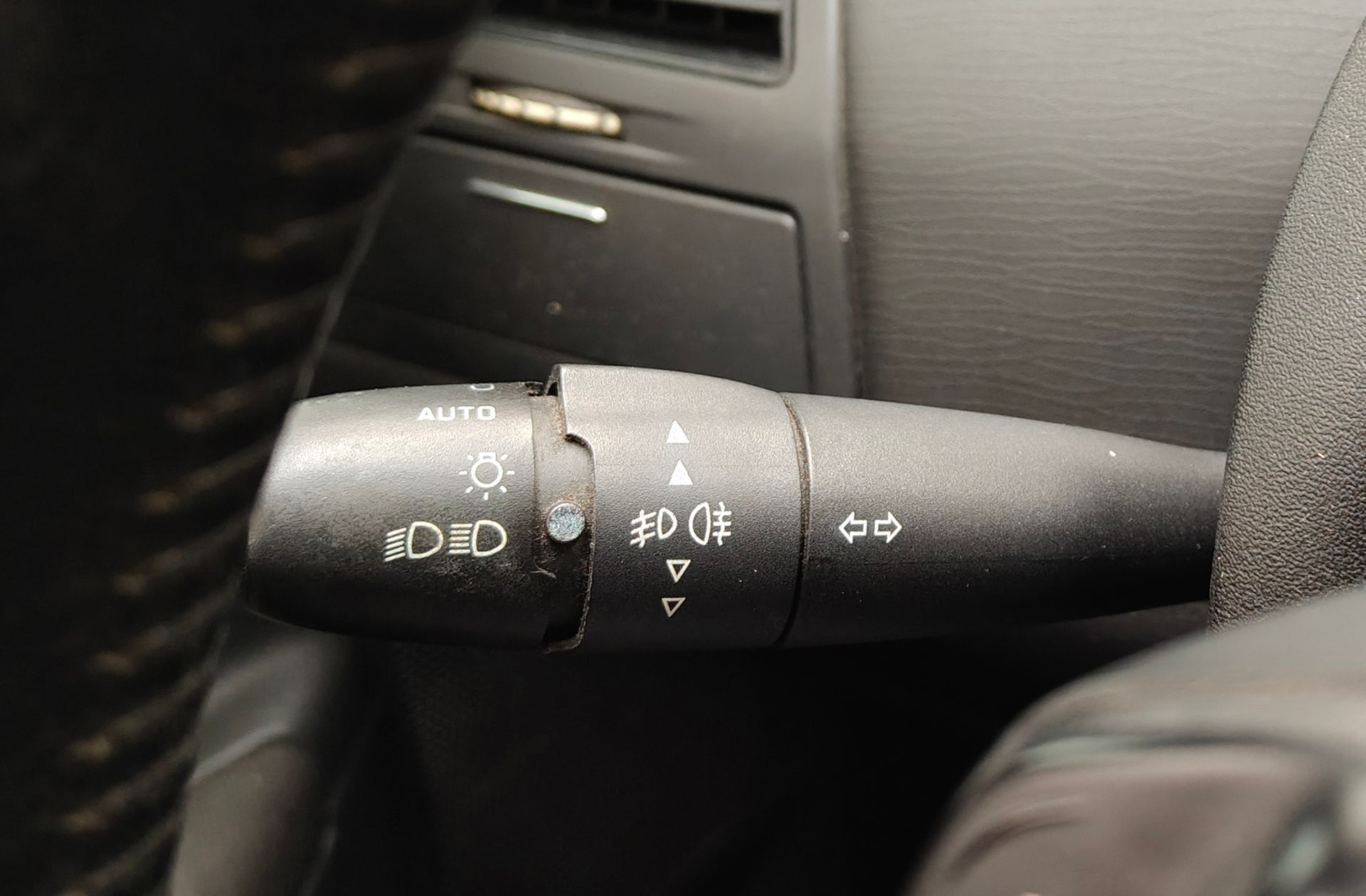 Citroën C4 1.6 HDi VTR Plus - foto 19