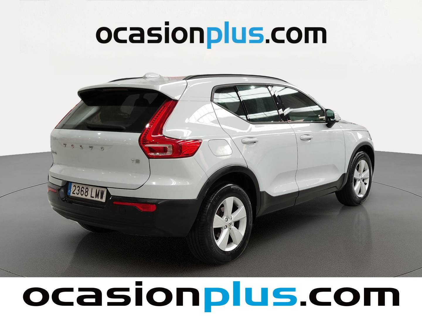 Foto trasera Volvo XC40 Volvo XC40 T2 Momentum Core (129 CV) izquierda