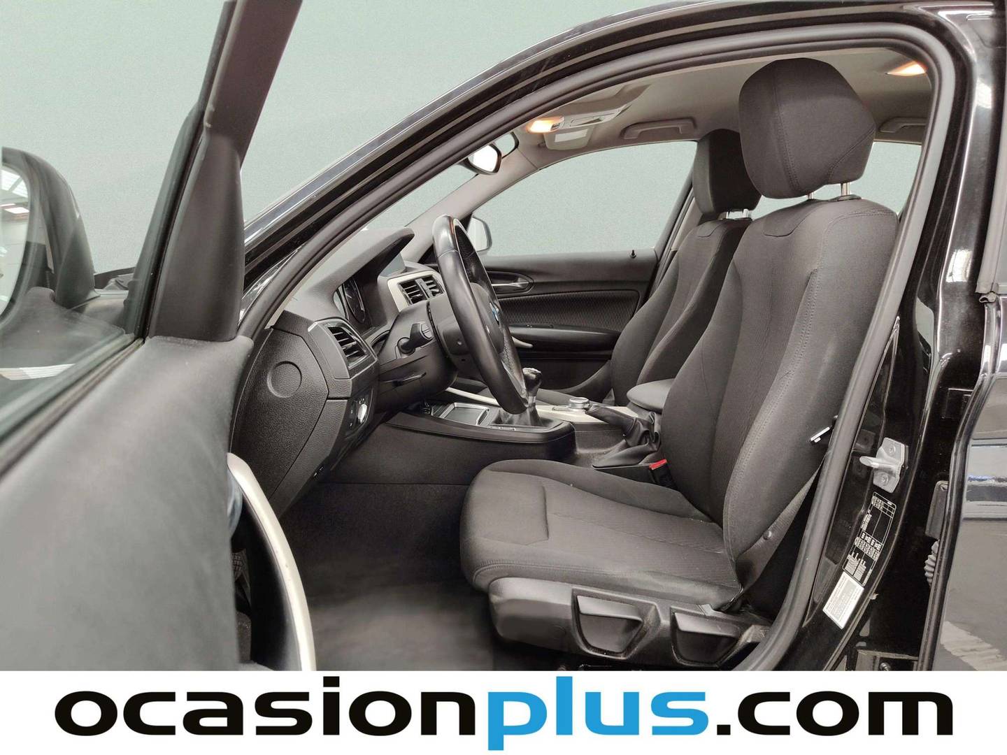 Foto asientos delanteros BMW Serie 1 BMW Serie 1 118d (150 CV)