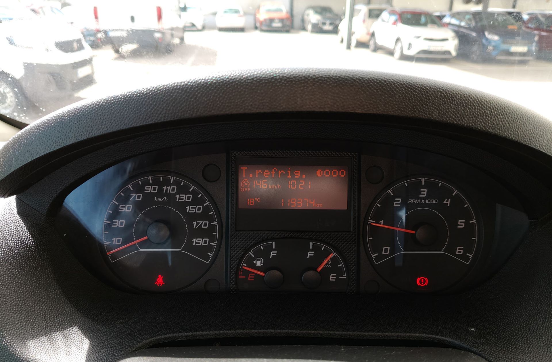 Peugeot Boxer Furgon BlueHDi 140 335 L3H2 - foto 18