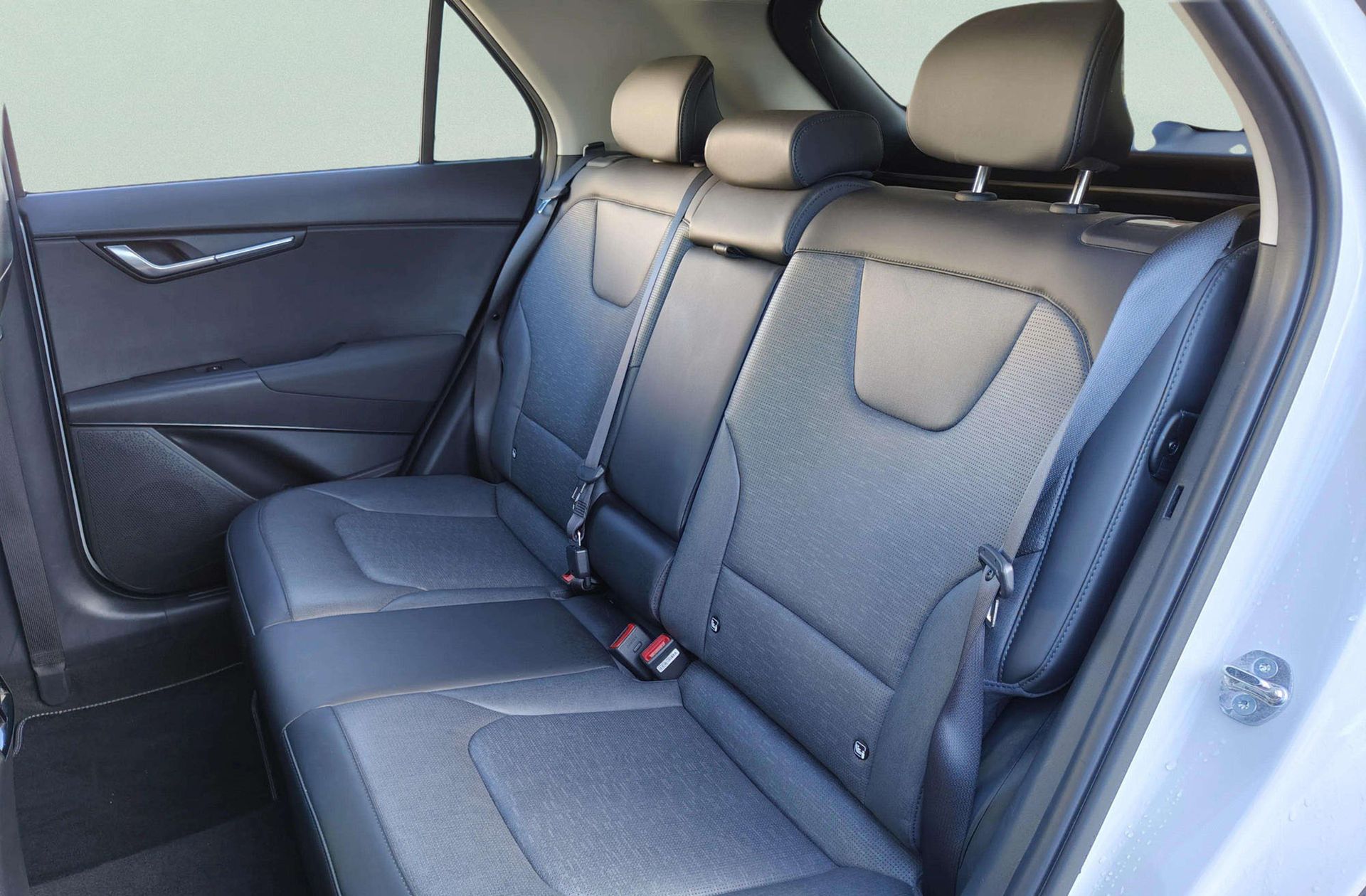 Kia Niro 1 GDi HEV Emotion - foto 17