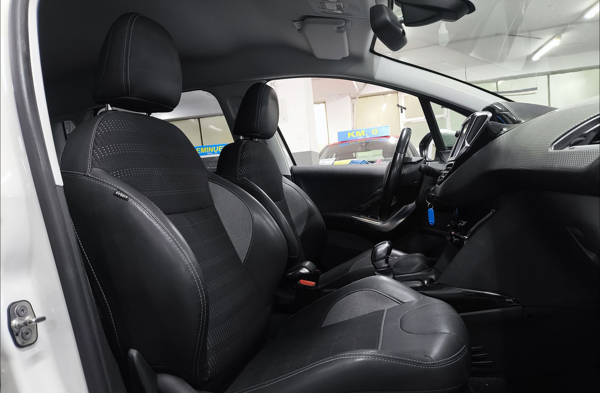 Peugeot 2008 PureTech 110 Allure - foto 17