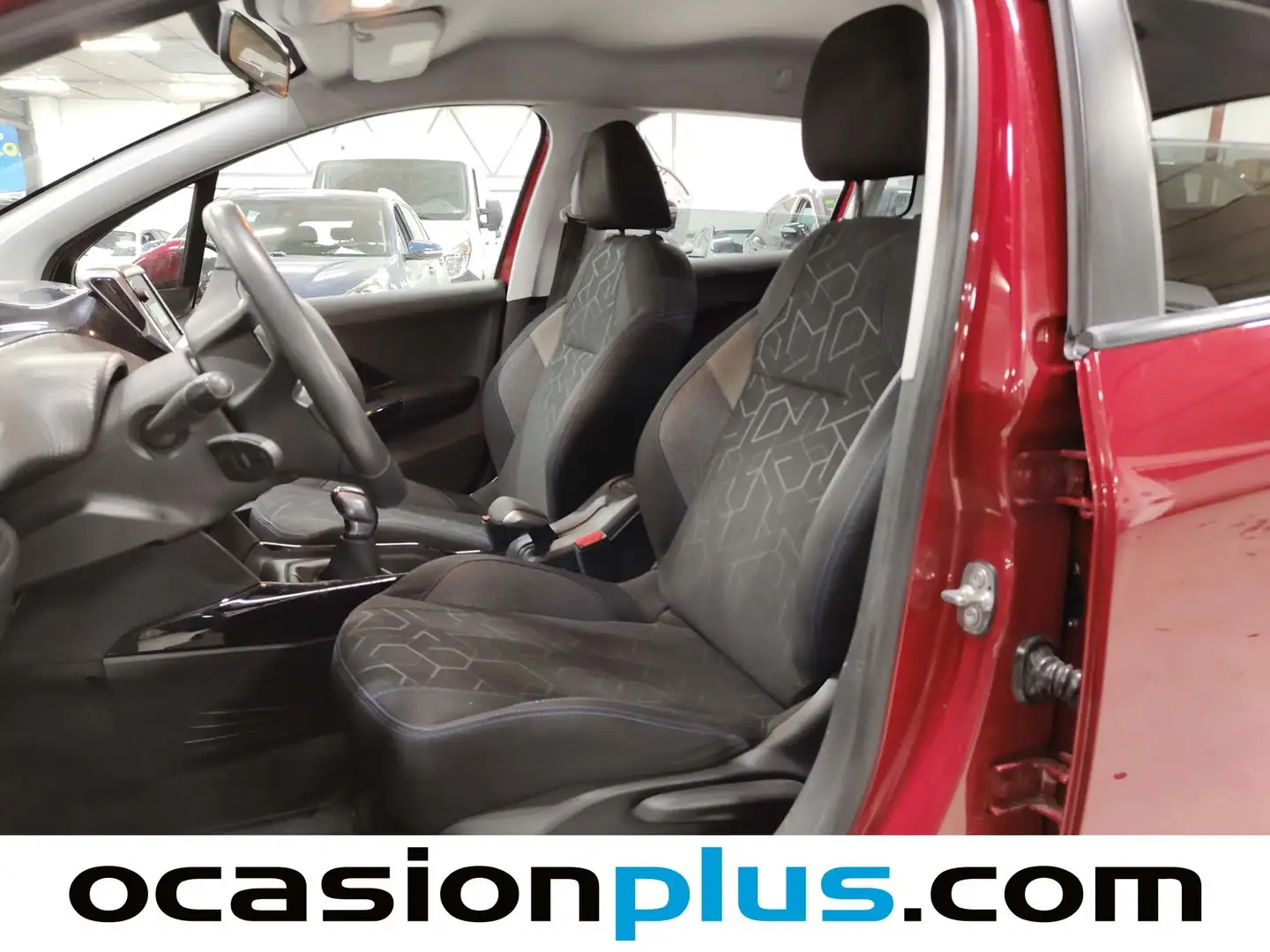 Foto Peugeot 2008 Peugeot 2008 PureTech Signature  (82 CV)