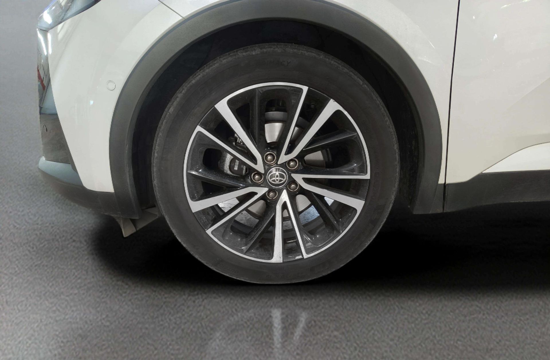 Toyota C-HR 200H Premiere Edition - foto 33