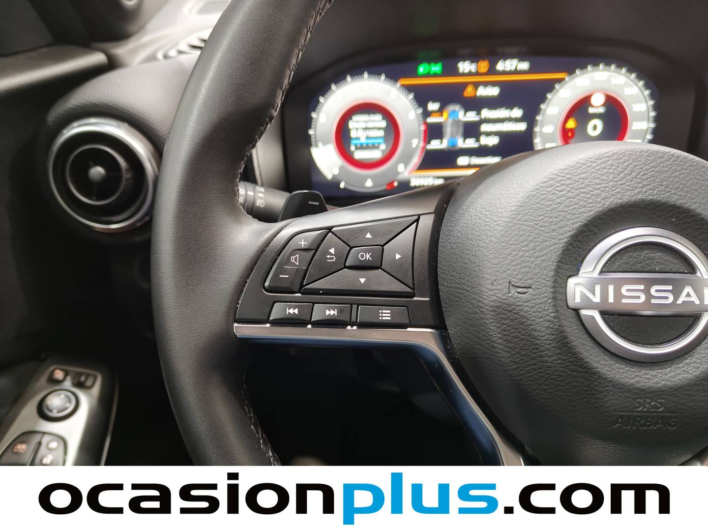 Foto Nissan JUKE Nissan Juke DIG-T N-Connecta 4x2 DCT (114 CV)