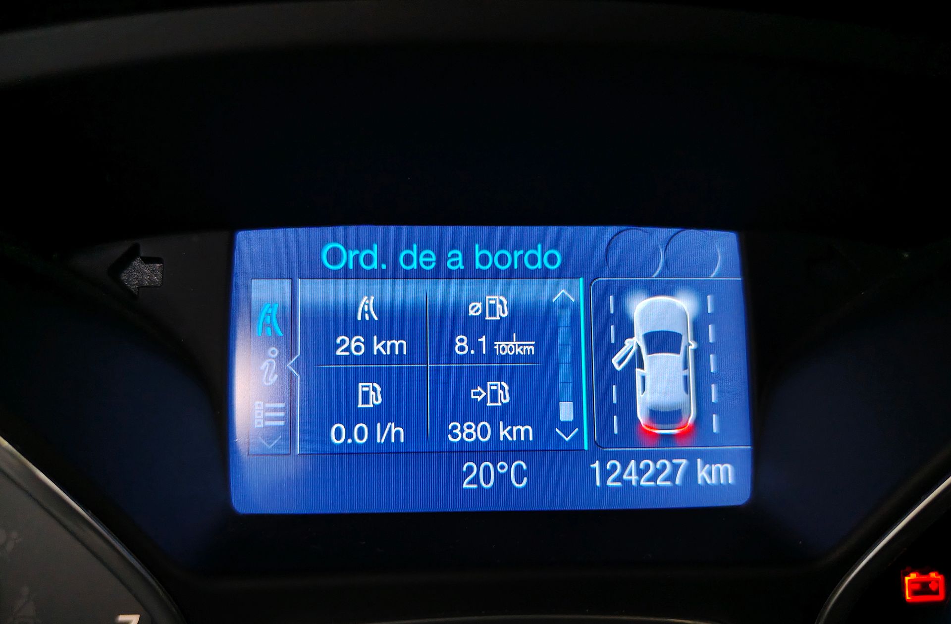 Ford Focus 1.0 EcoBoost Titanium - foto 11