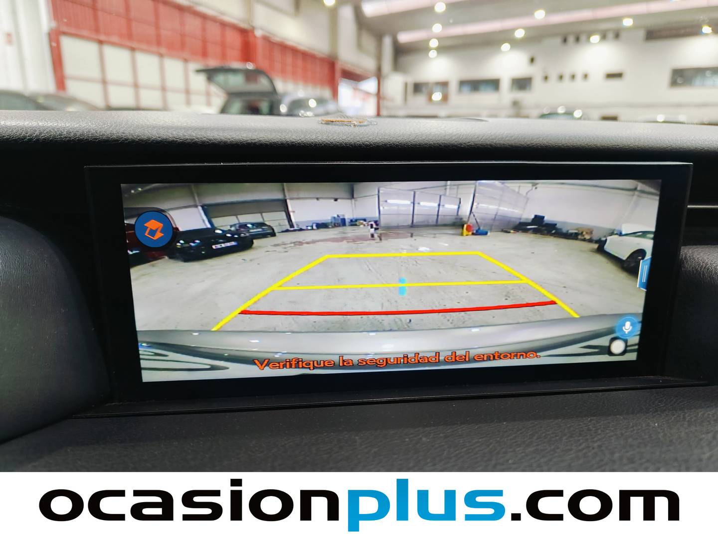 Extras del Lexus IS Lexus IS IS 300h Executive (223 CV)