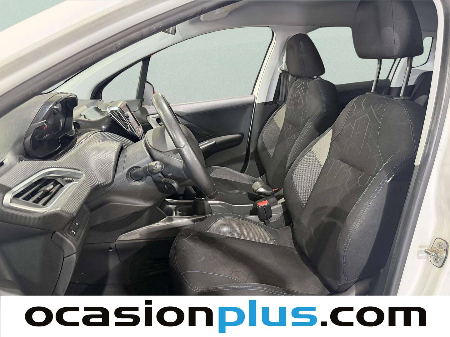 Foto asientos delanteros Peugeot 2008 Peugeot 2008 PureTech 82 S&S Style (82 CV)