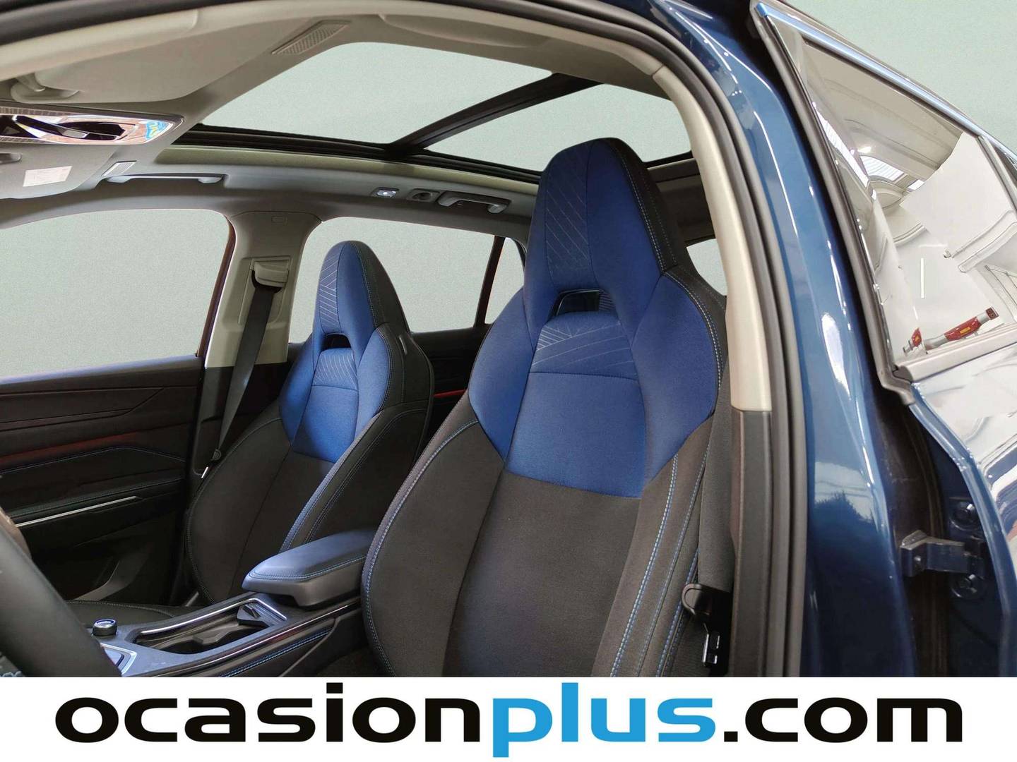 Extras y acabados del Lynk & Co 01 Lynk & Co 01 1.5 PHEV (261 CV)