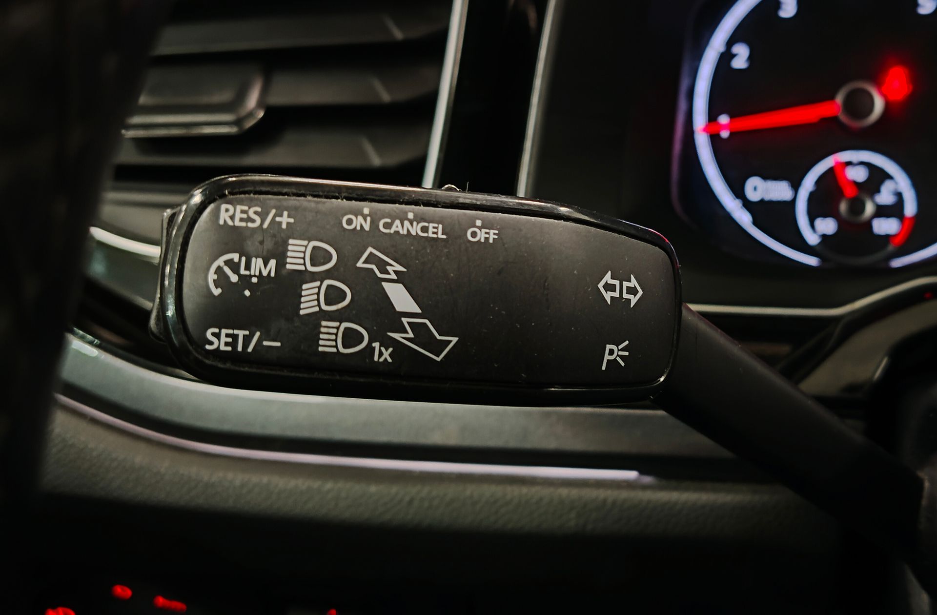 Volkswagen Polo R-Line 1.0 TSI DSG - foto 27