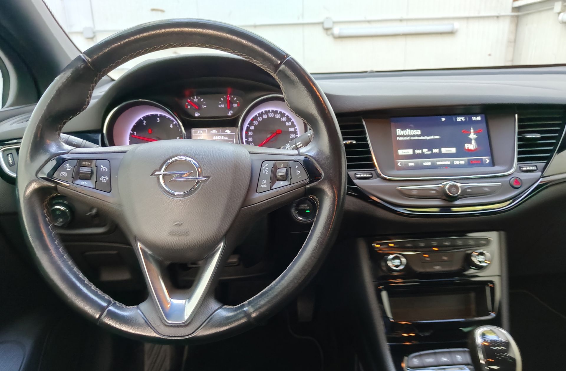 Opel Astra 1.6 CDTi Dynamic - foto 21