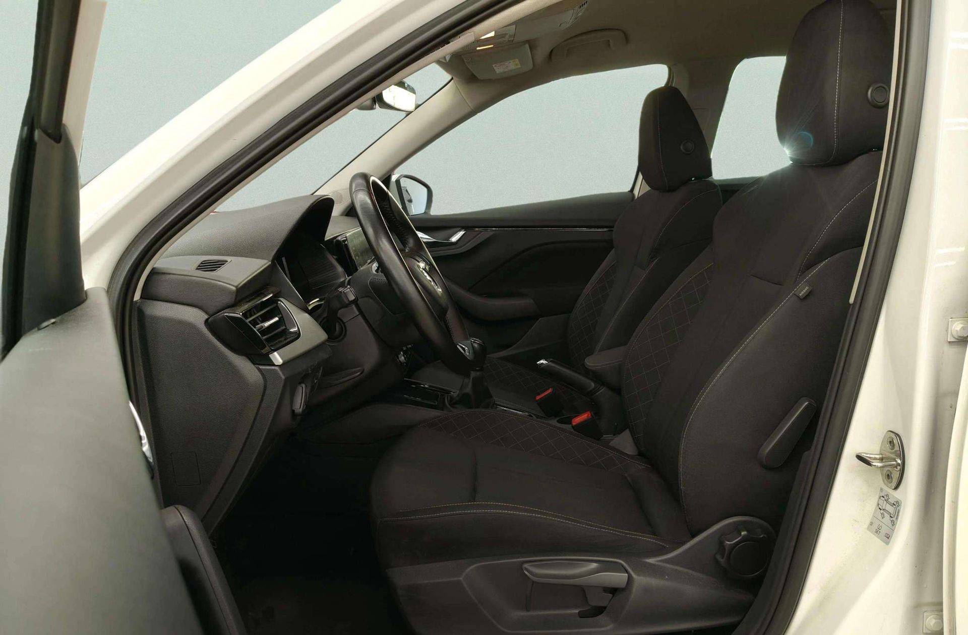 Škoda Kamiq 1.0 TSI Ambition - foto 11