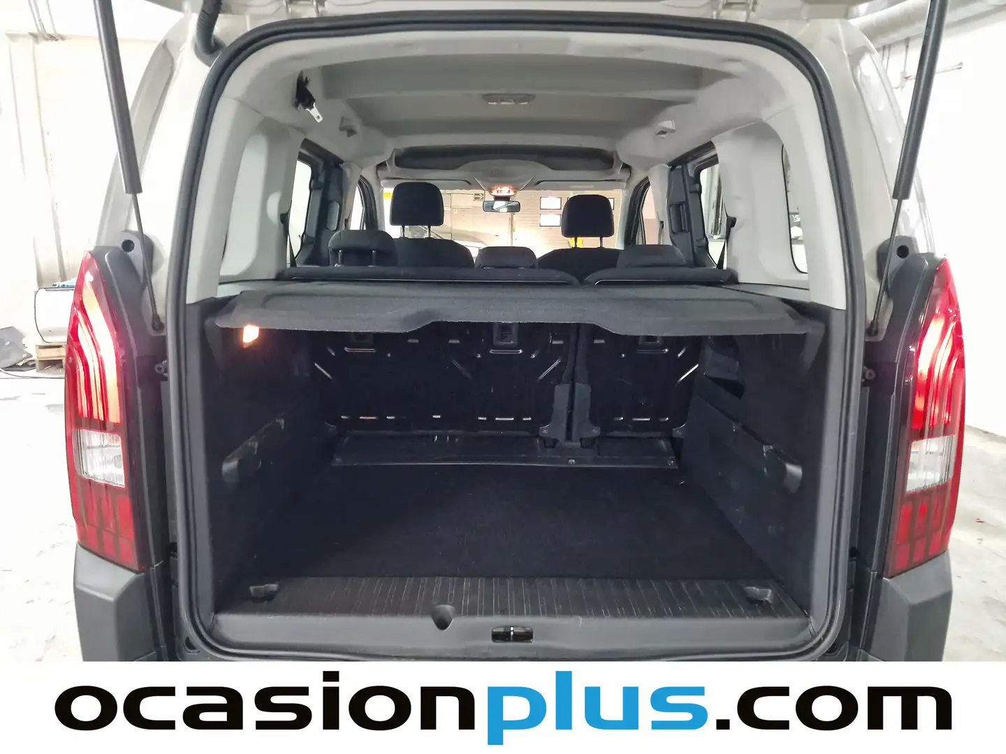 Foto Peugeot Rifter Peugeot Rifter BlueHDi 100 Active Standard Nav+ (100 CV)