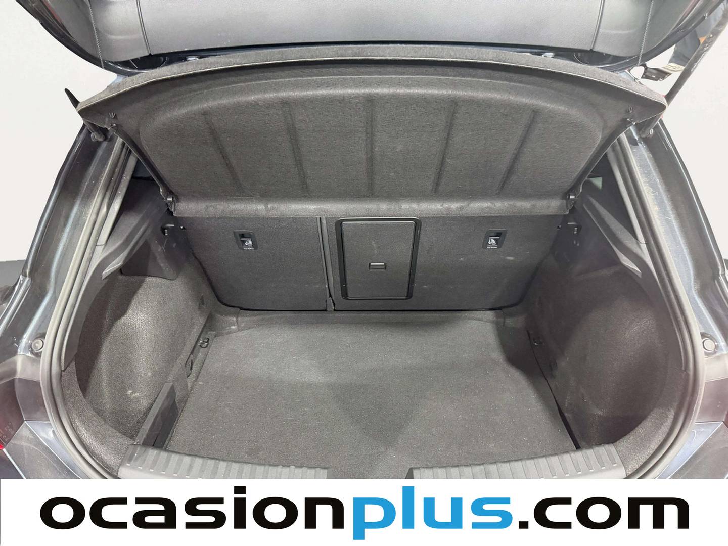 Fotos maletero Seat León Seat León 1.5 eTSI S&S FR Go L DSG (150 CV)