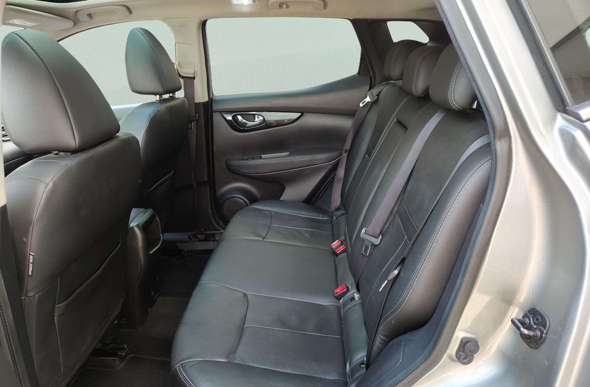 Nissan Qashqai 1.6 dCi Tekna Premium 4x2 XTronic - foto 15