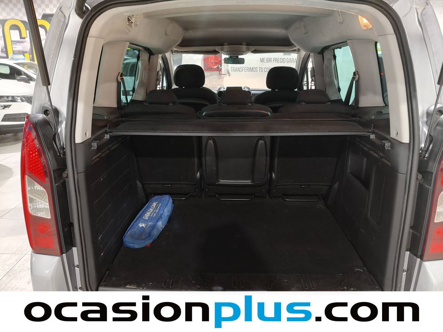 Foto Peugeot Partner Peugeot Partner Tepee Combi BlueHDI 100 Style (100 CV)