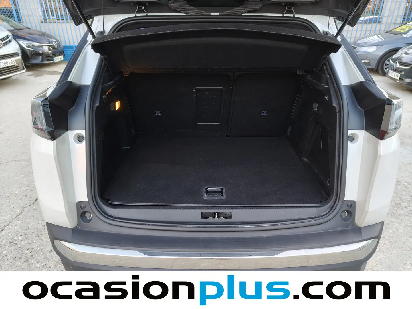 Foto Peugeot 3008 Hybrid Peugeot 3008 Hybrid 300 Allure Pack e-EAT8 (300 CV)