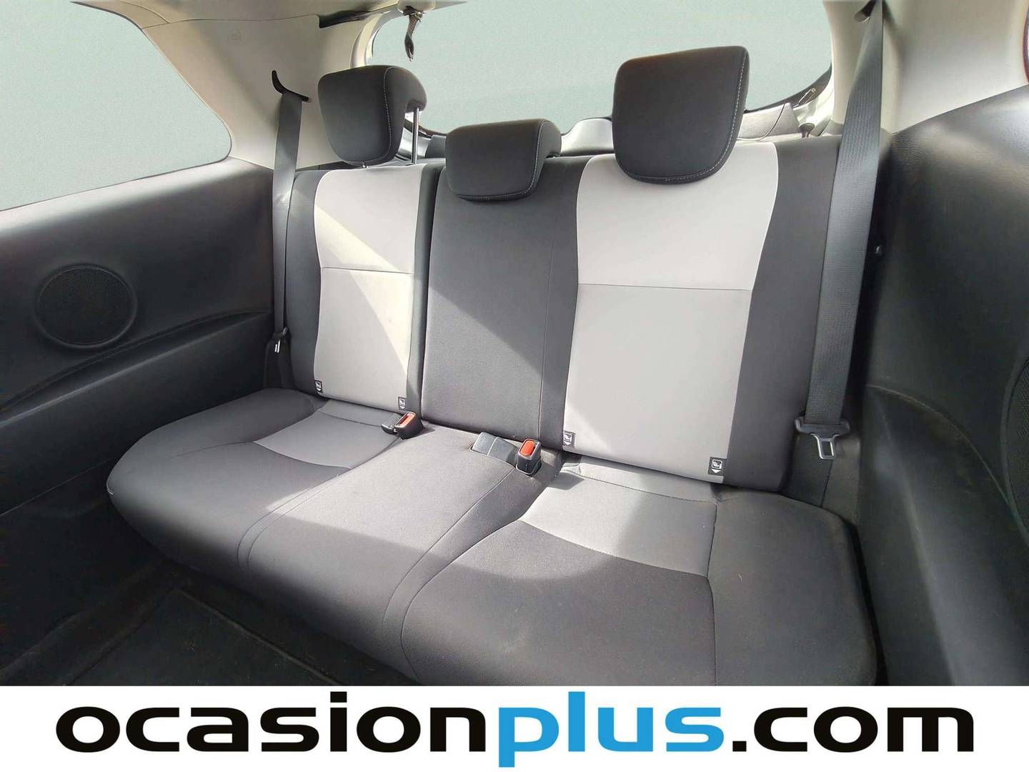 Foto asientos traseros Toyota Yaris Toyota Yaris 70 Active (69 CV)