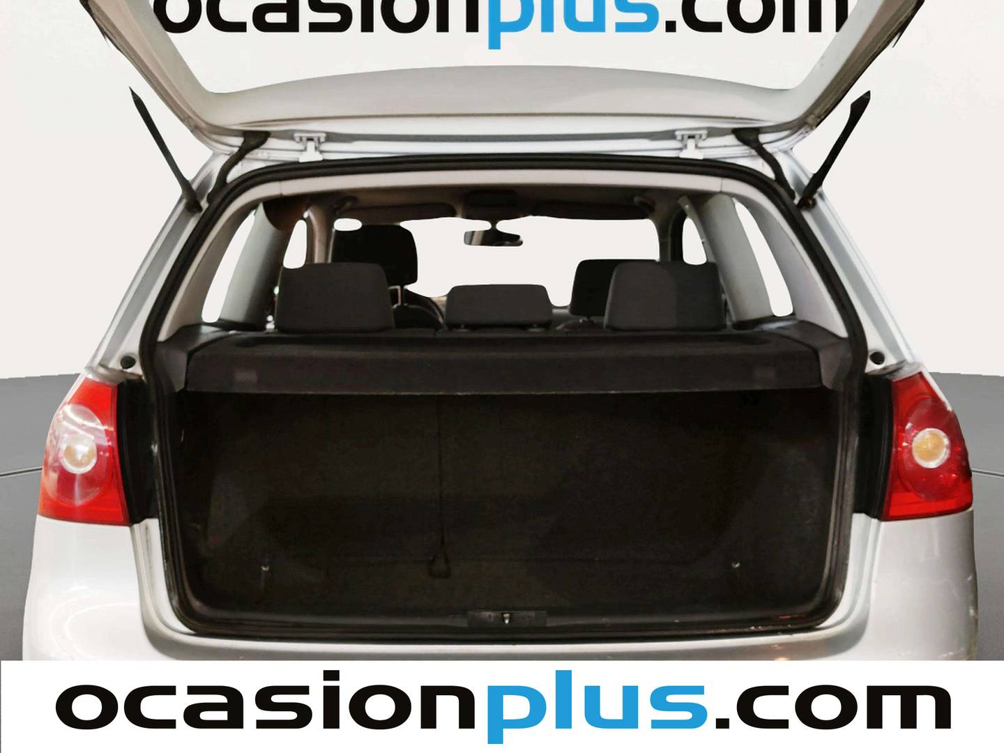 Fotos maletero Volkswagen Golf Volkswagen Golf Trendline 1.9 TDI (105 CV)