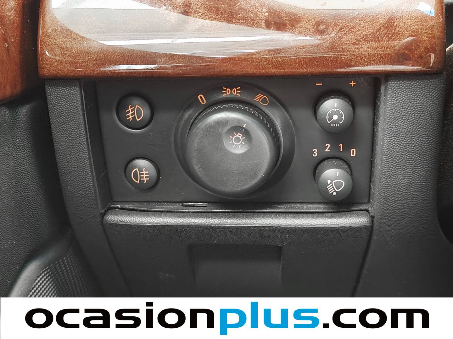 Extras y acabados del Opel Vectra Opel Vectra 2.2 16v Elegance (147 CV)