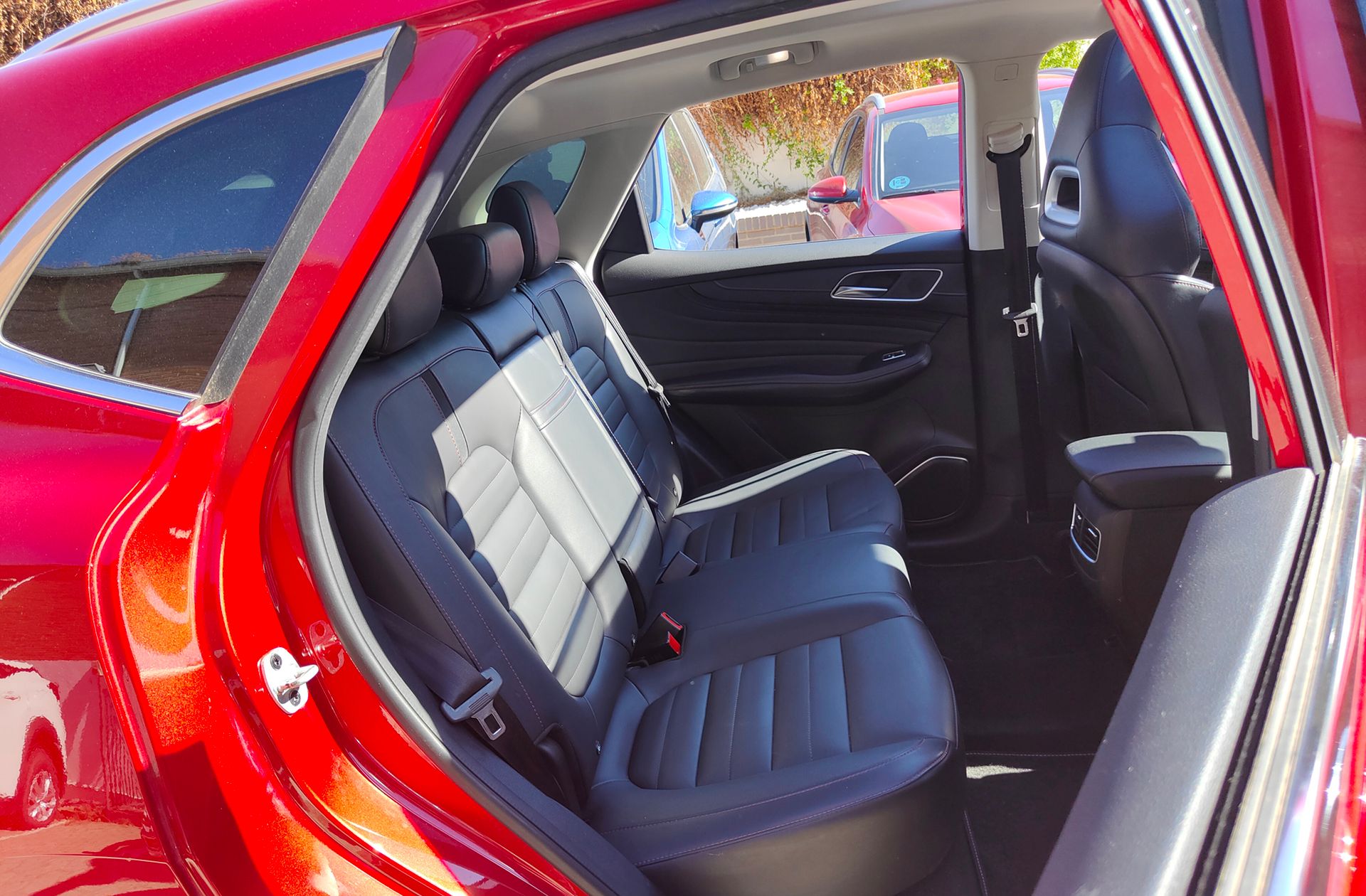 MG EHS 1.5 T-GDi PHEV Luxury - foto 21