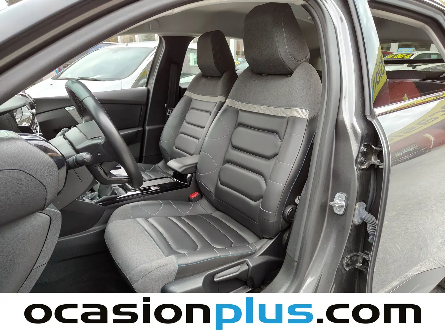 Foto Citroën C4 Citroen C4 PureTech 130 S&S Shine (130 CV)