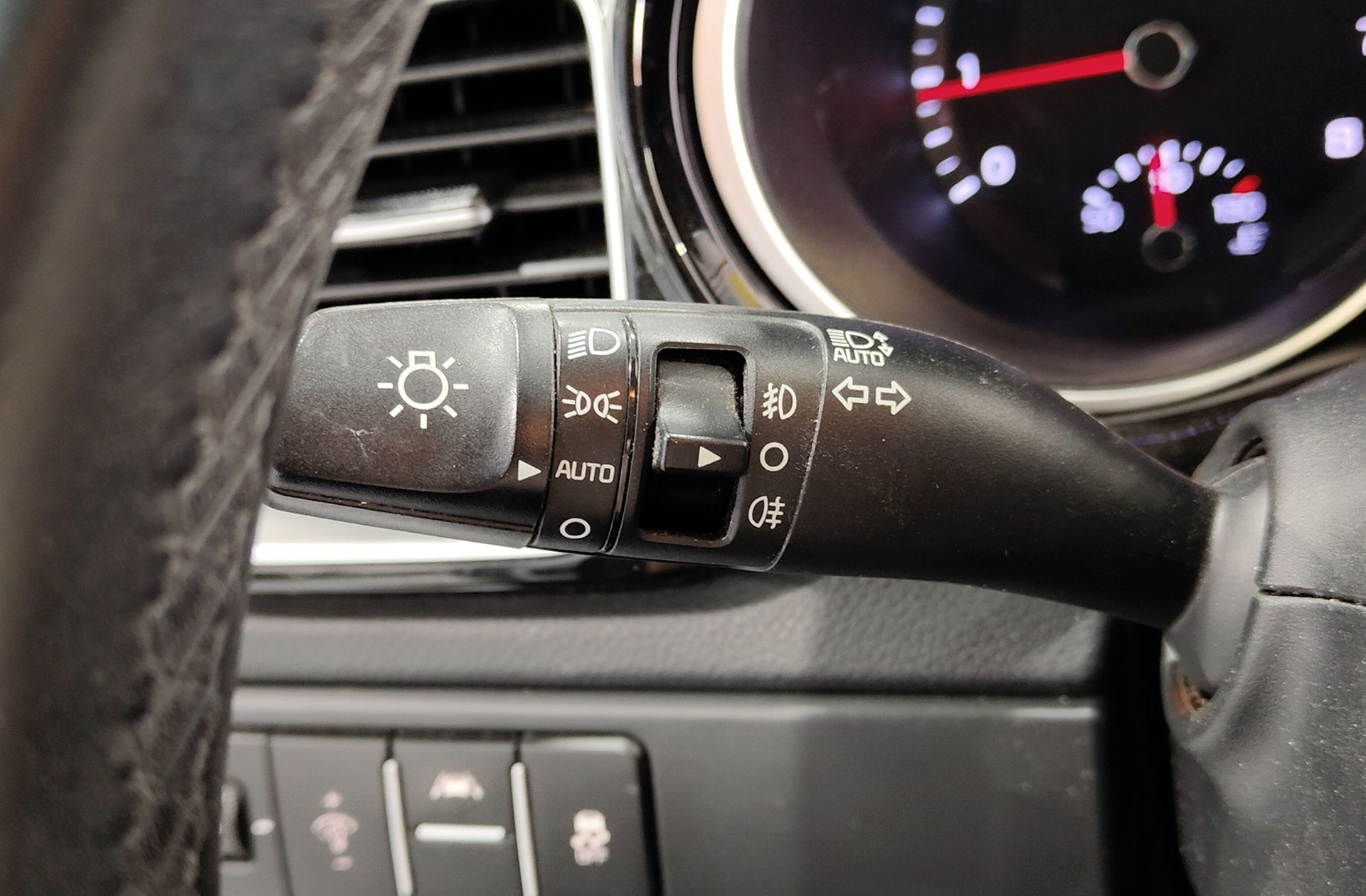 Kia Ceed 1.0 T-GDi Tech - foto 26