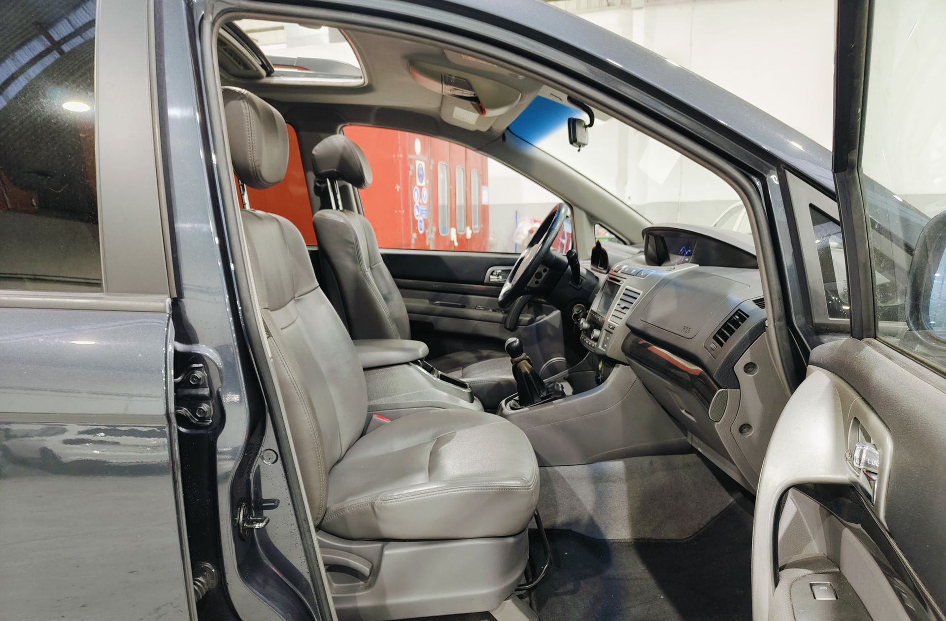 SsangYong Rodius 270 Xdi Limited 7 plazas - foto 18