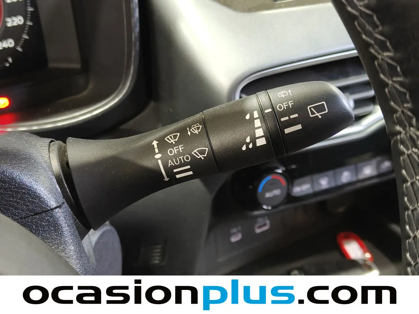 Foto Nissan JUKE Nissan Juke DIG-T N-Connecta 4x2 DCT (114 CV)