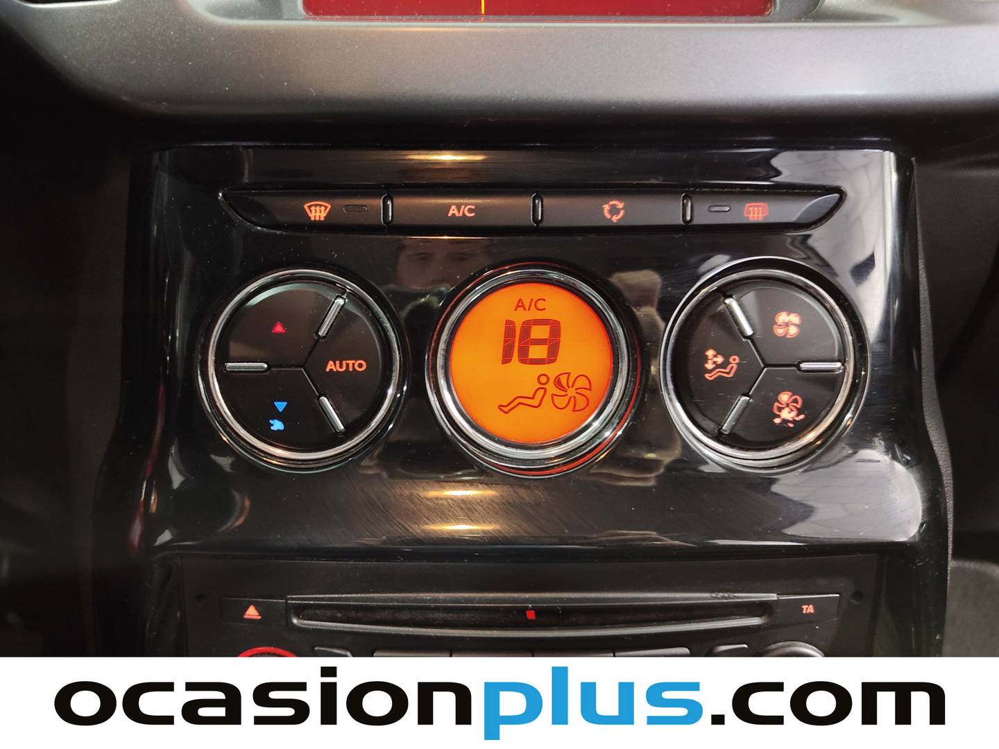 Equipamiento del Citroën C3 Citroën C3 PureTech 82 Collection (82 CV)