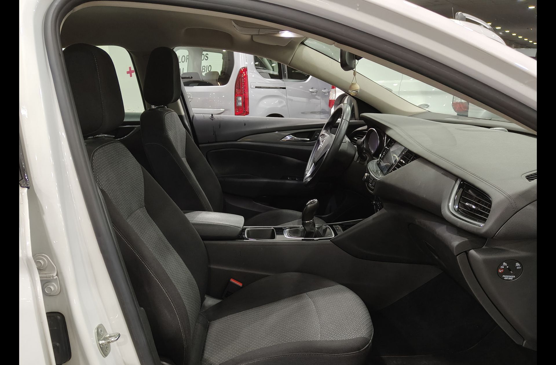 Opel Insignia GS 1.5 Turbo XFL Selective - foto 15