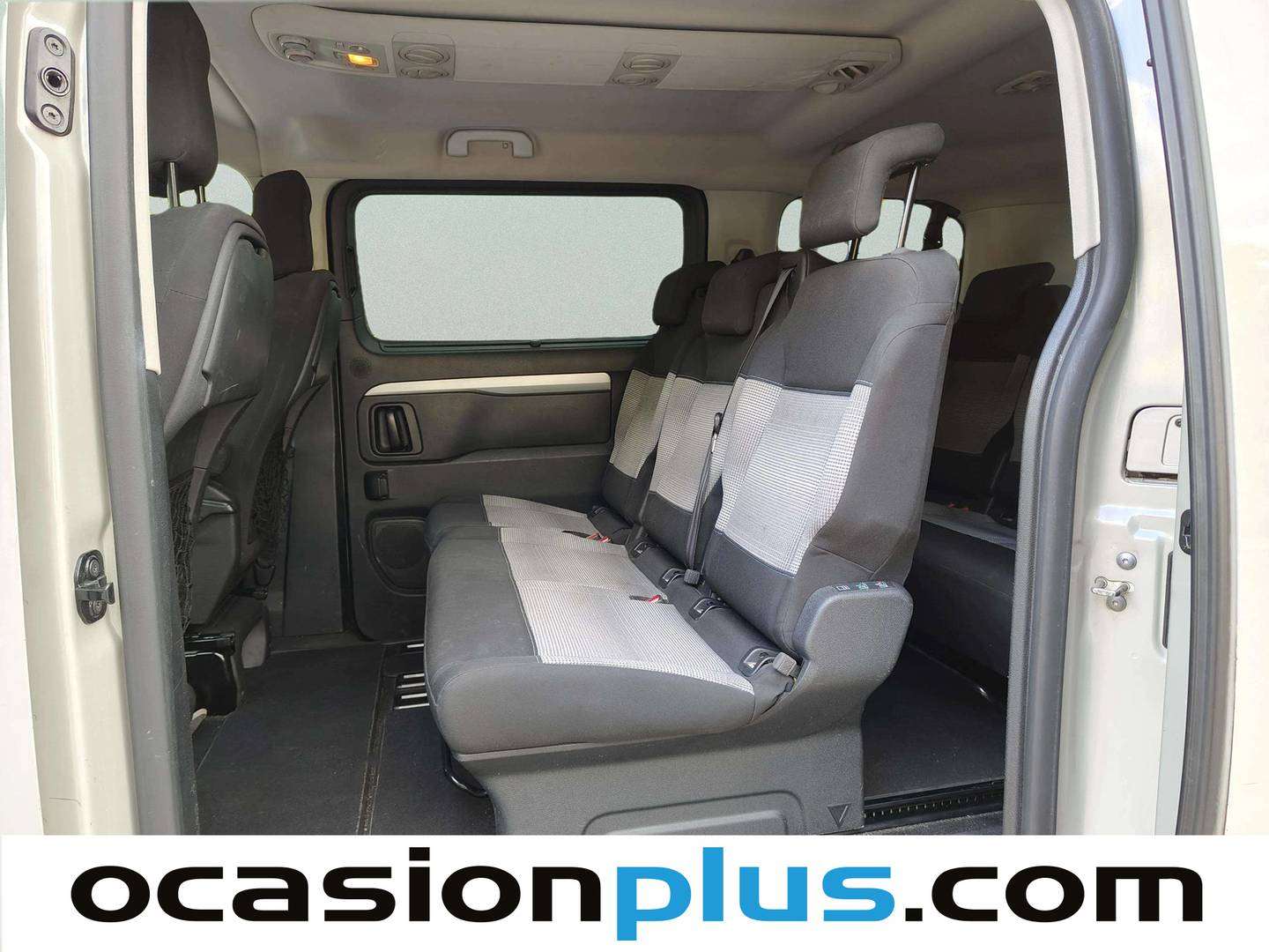 Foto asientos traseros Citroën Spacetourer Citroën Spacetourer BlueHDi 150 Talla M Rip Curl (150 CV) 8 Plazas