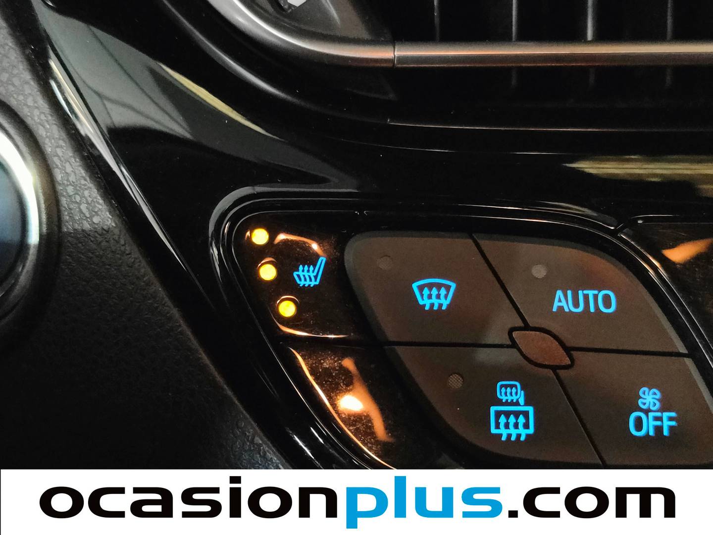 Extras y acabados del Toyota C-HR Toyota C-HR 1.8 125H Advance (122 CV)